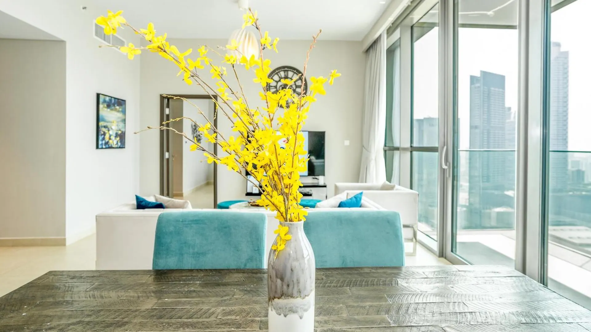 Apartment Homesgetaway - Sophisticated 3Br With Maids Room In Downtown Dubai