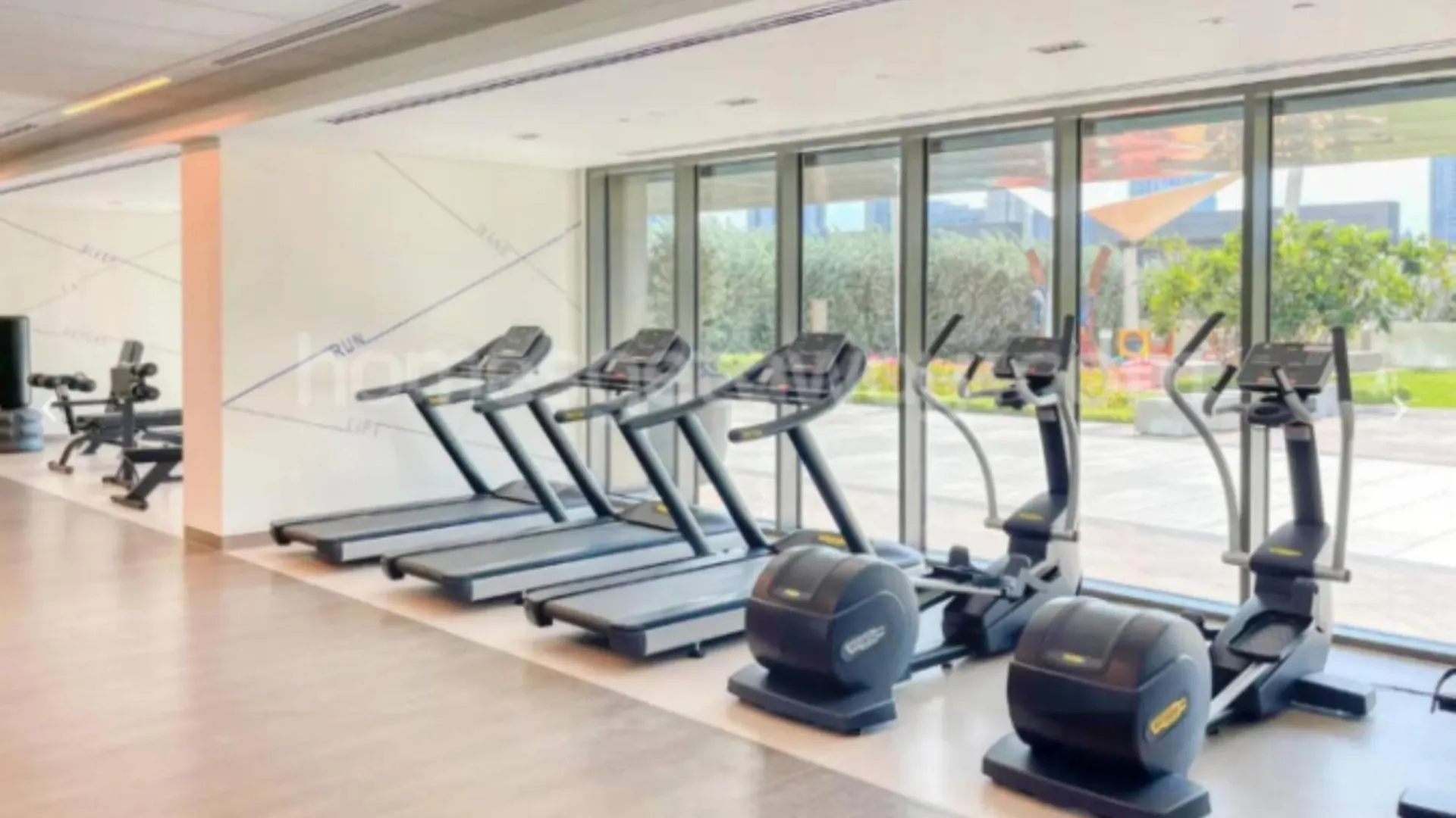Apartmán Homesgetaway - Sophisticated 3Br With Maids Room In Downtown Dubaj